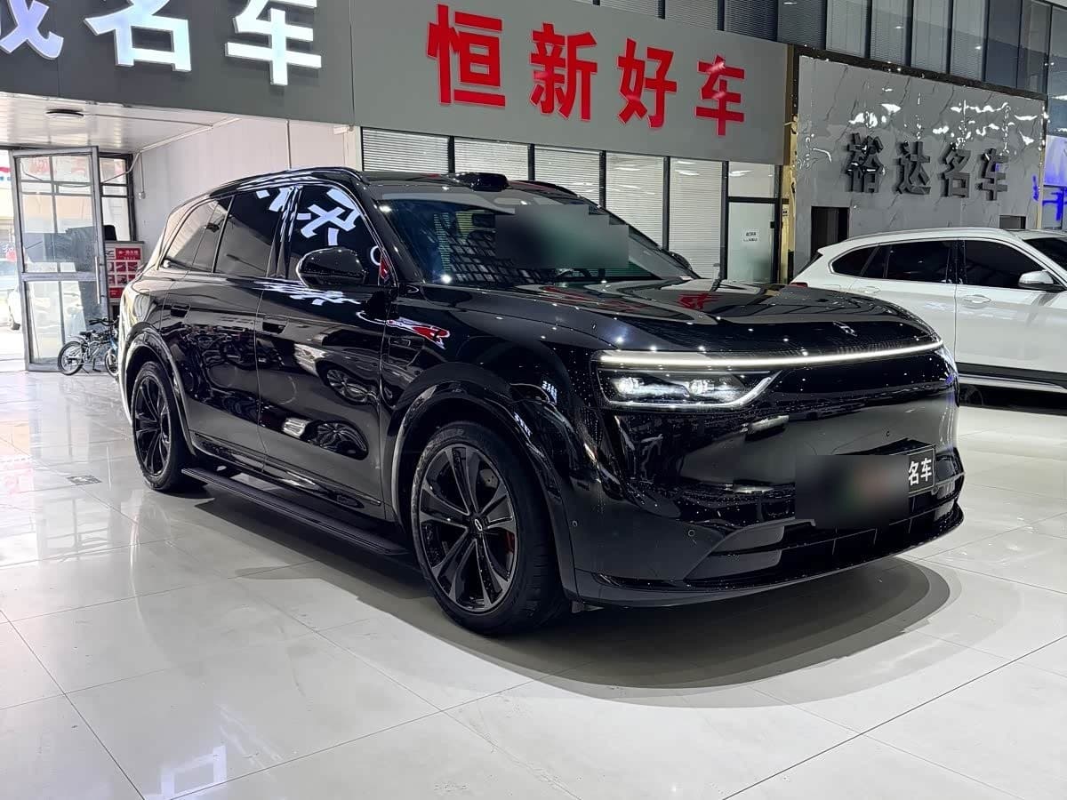 2025 AITO Wenjie AITO M8 front exterior