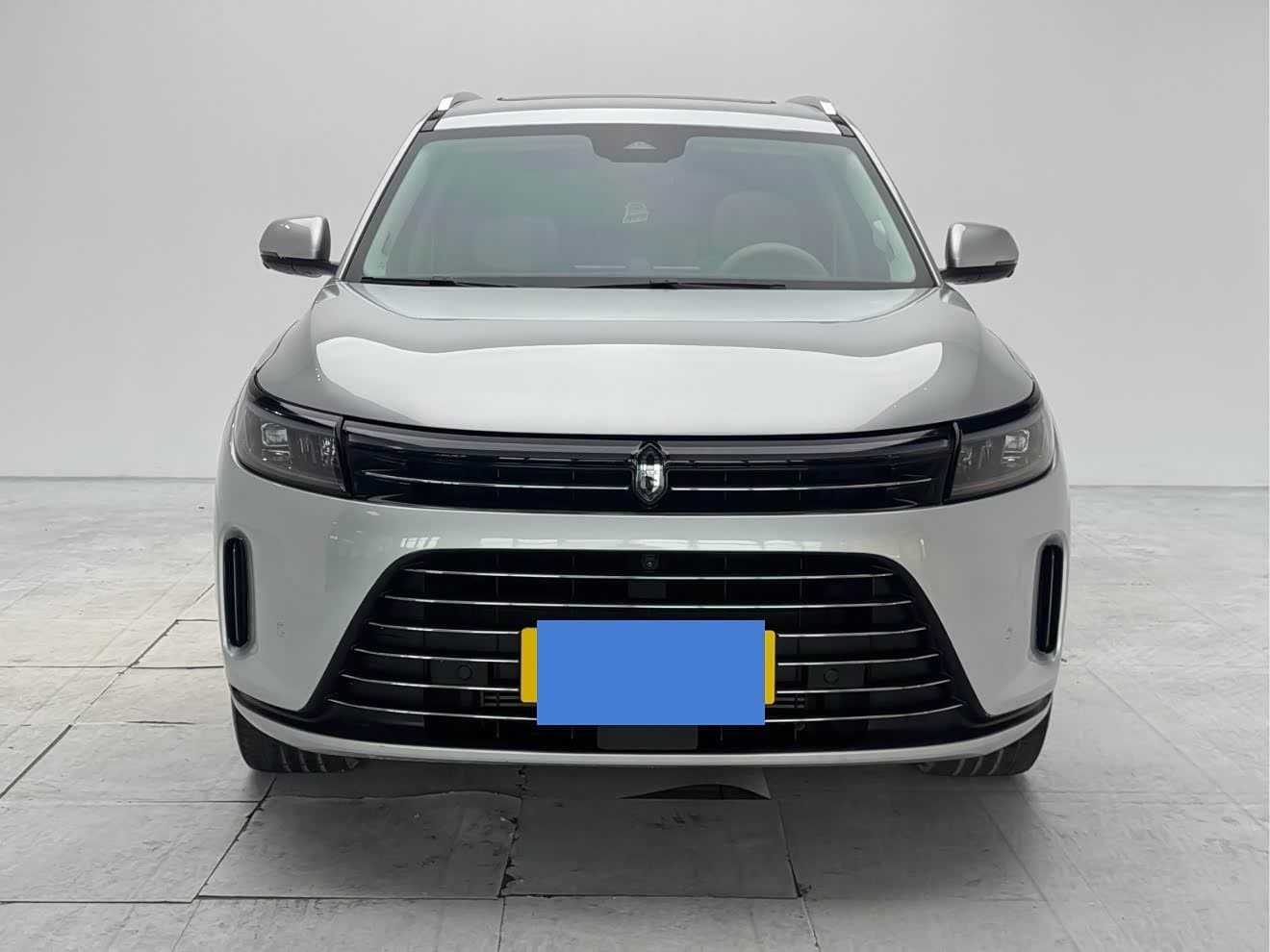 2023 AITO Wenjie AITO M7 front exterior